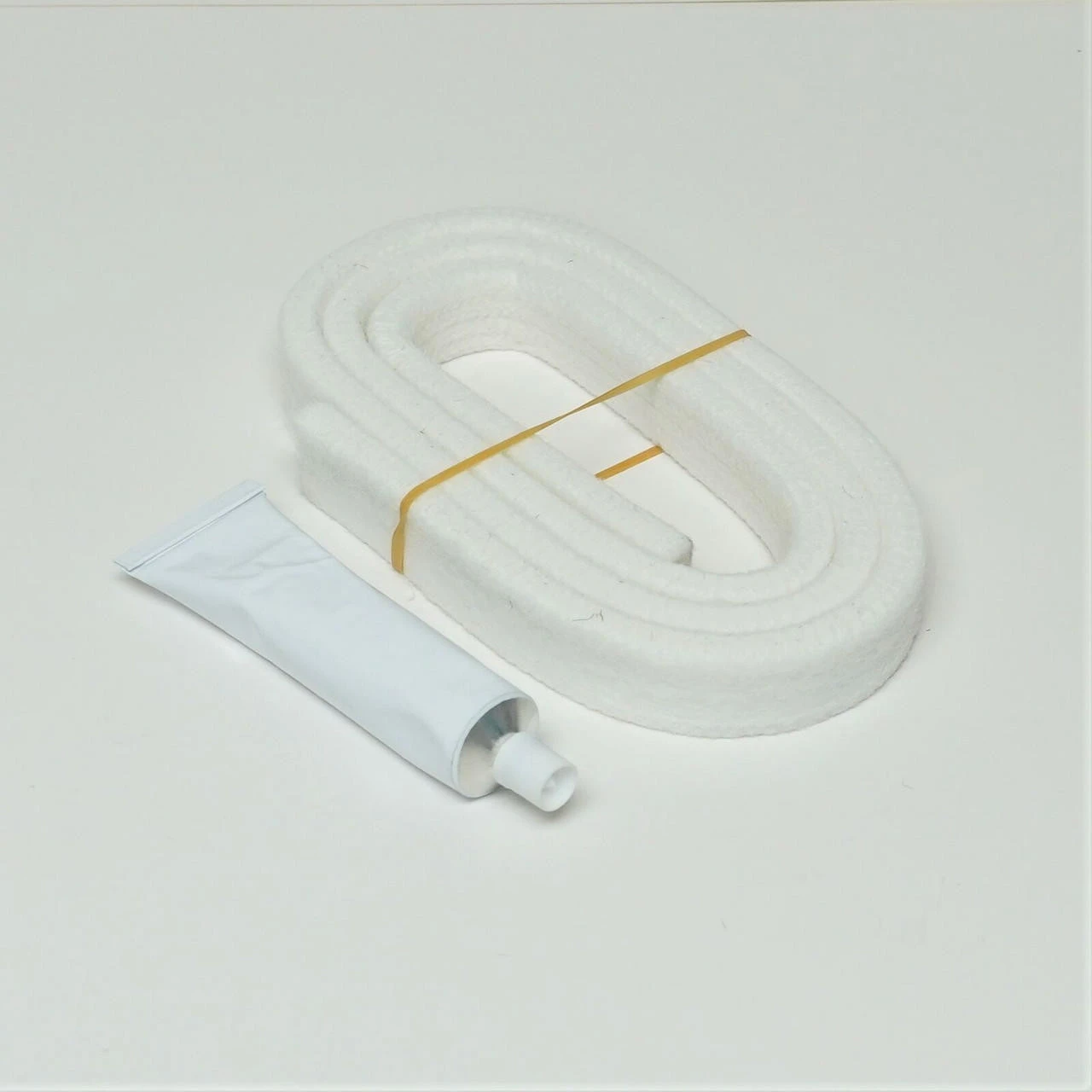 Choice 5303937183 Electrolux Frigidaire Dryer Lower Felt Seal & Adhesive - Image 2